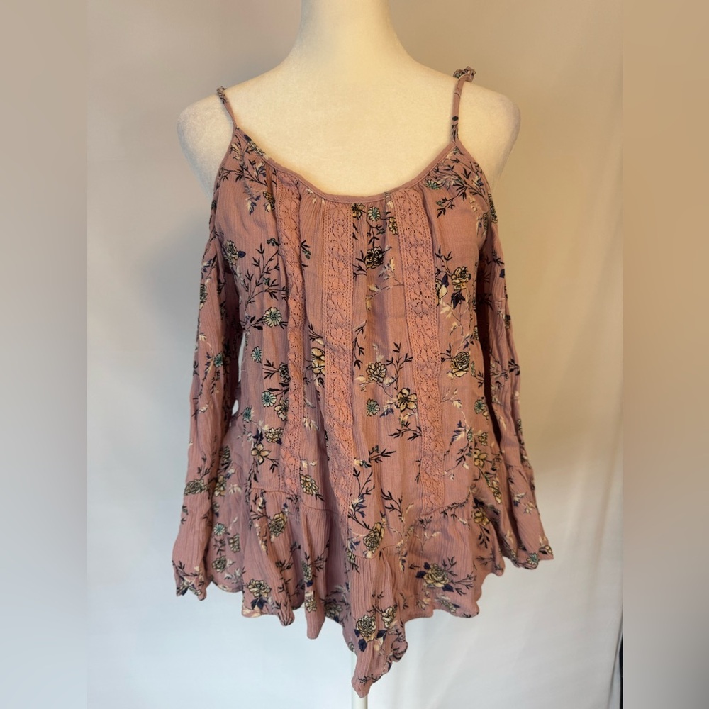 Gypsies & Moondust size MEDIUM purple/white floral, strap with peekaboo shoulder